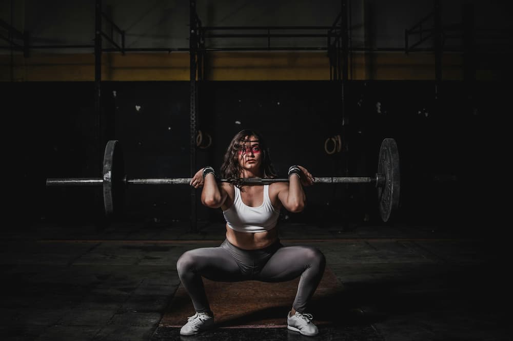 10 Types de squat : avantages, techniques, comment bien choisir