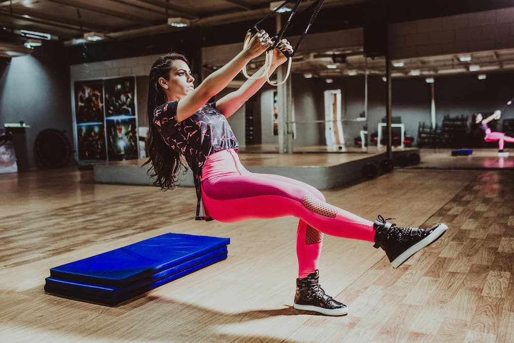 Les meilleurs exercices TRX pour se muscler efficacement